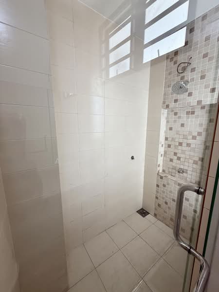 Rumah Teres 2 Tingkat untuk Dijual di Alam Sari (Bangi) - Ai Faizal - Bathroom - PropertyGuru.com.my