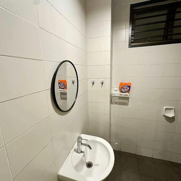 Servis Apartment untuk Disewa di Palazio - Wendy Wong - Bathroom - PropertyGuru.com.my