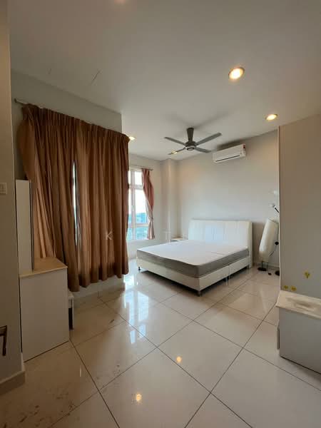 Condominium for Rent at Sri Putramas III / Royal Regent - KM Tee - Bedroom - PropertyGuru.com.my