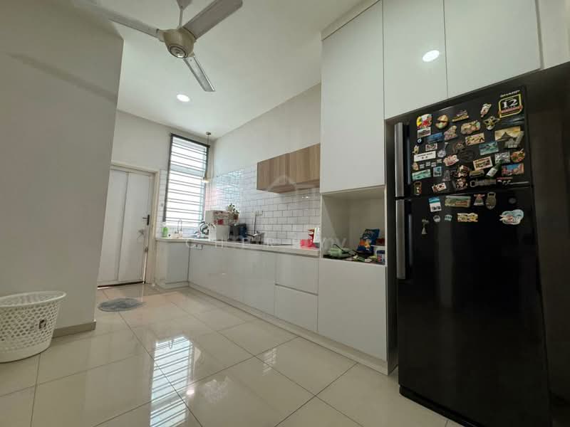 2-storey Terraced House for Sale in Tanjong Minyak (Melaka) - Cherry . - Kitchen - PropertyGuru.com.my