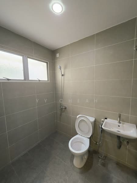 Kondominium untuk Dijual di Hillcity - YY Cheah - Bathroom - PropertyGuru.com.my