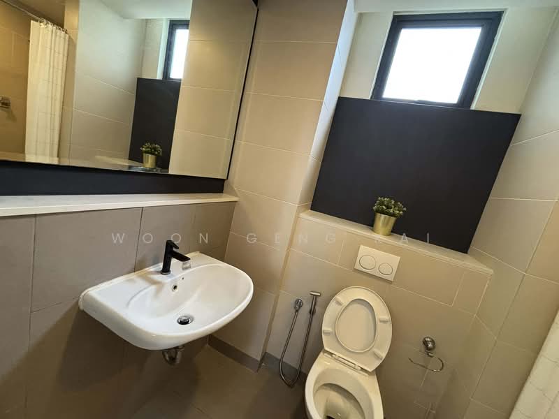 Service Residence for Sale at Tamarind Suites - Woon Geng Kai - Bathroom - PropertyGuru.com.my
