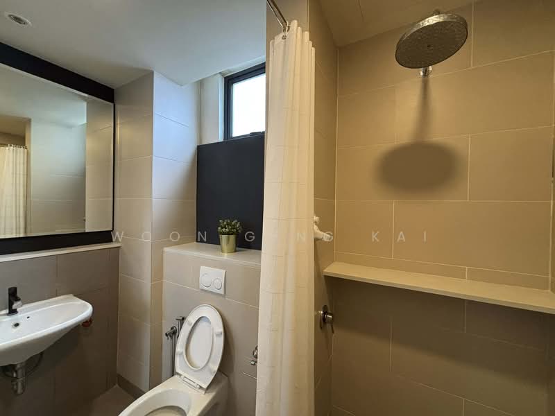 Service Residence for Sale at Tamarind Suites - Woon Geng Kai - Bathroom - PropertyGuru.com.my