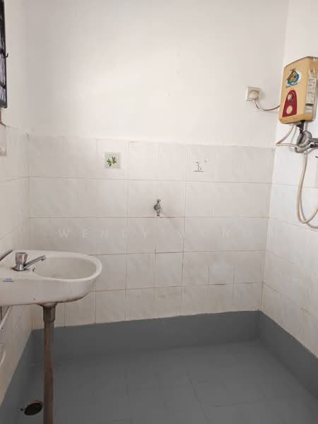 2-storey Terraced House for Rent in Taman Megah Ria (Masai) - Wendy Wong - Bathroom - PropertyGuru.com.my