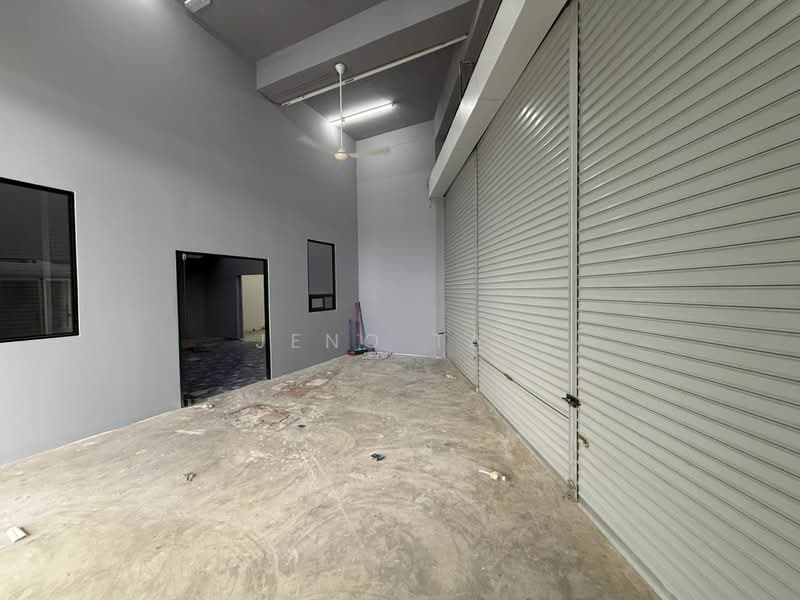 Shop for Rent in Kuching (Sarawak) - Jeno Tan - Interior - PropertyGuru.com.my