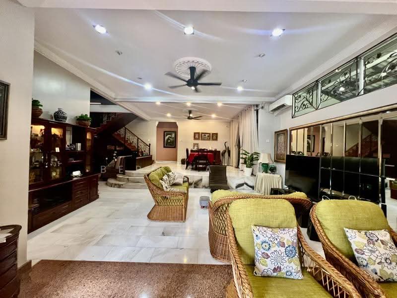 Rumah Berkembar untuk Dijual di SS4 (Petaling Jaya) - Bernisa Bon - Living Room - PropertyGuru.com.my