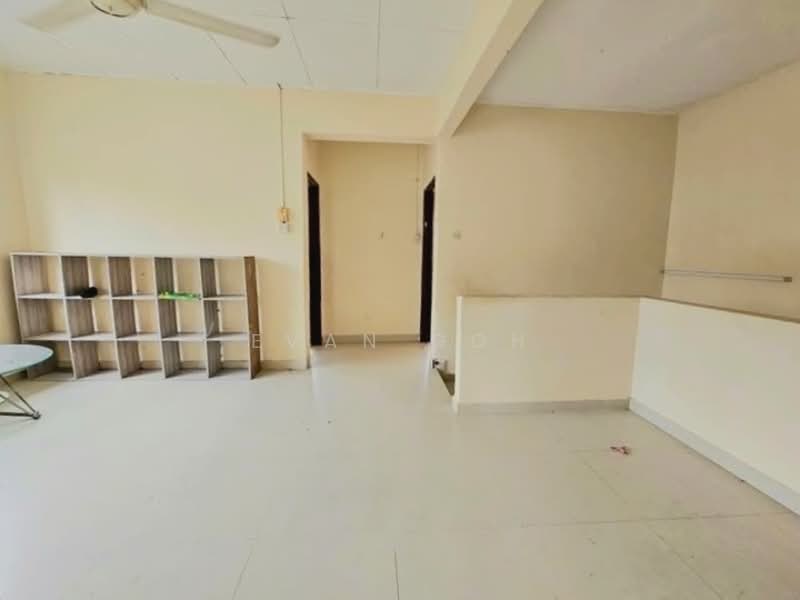 2-storey Terraced House for Sale in Saujana Puchong (Puchong) - Evan Goh - Living Room - PropertyGuru.com.my