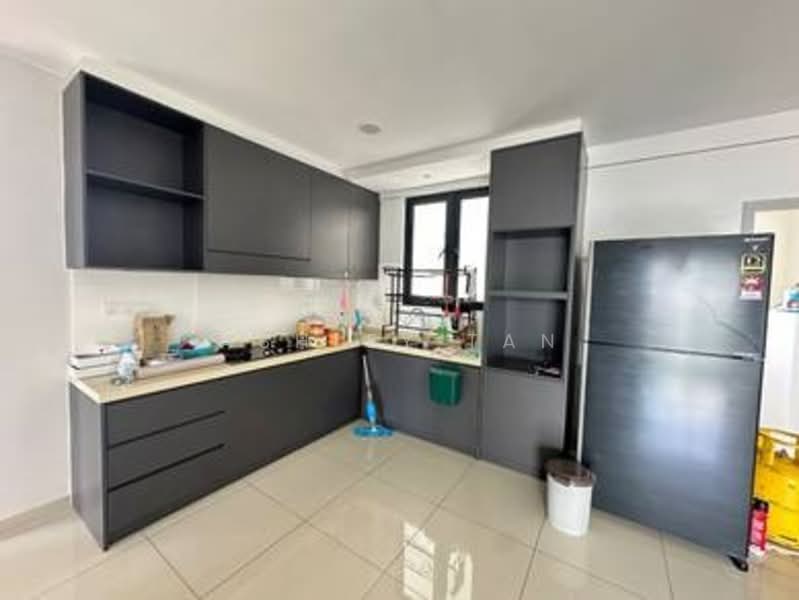 Kondominium untuk Dijual di Golden Triangle 2 - Ashley Tan - Kitchen - PropertyGuru.com.my