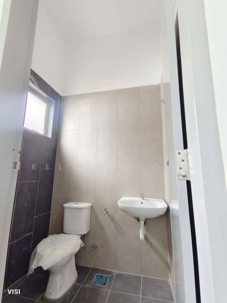 Rumah Teres 1 Tingkat untuk Disewa di Taman Meru Perdana (Chemor) - Kelvin Chong - Bathroom - PropertyGuru.com.my