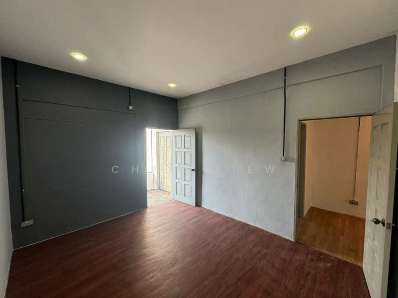Shop for Sale in Taman Tasek (Johor Bahru) - Chris Liew - Interior - PropertyGuru.com.my