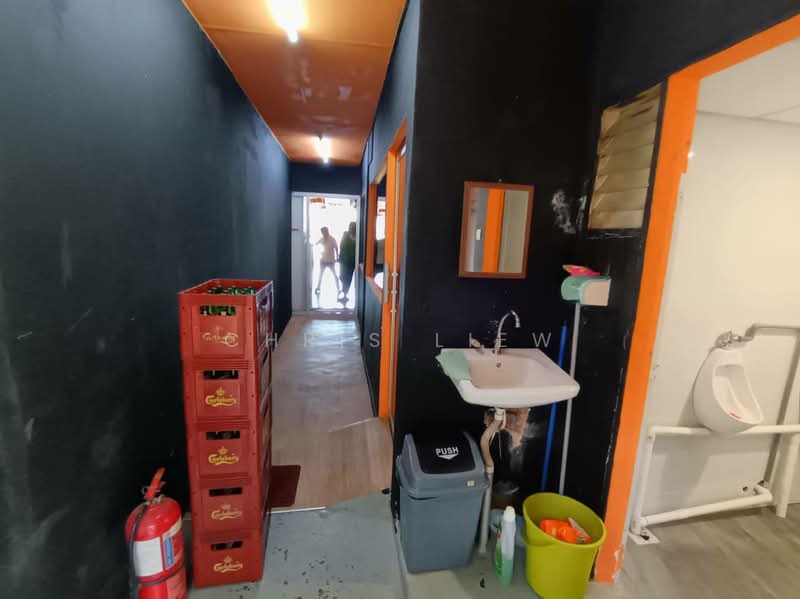 Shop for Sale in Taman Tasek (Johor Bahru) - Chris Liew - Corridor - PropertyGuru.com.my