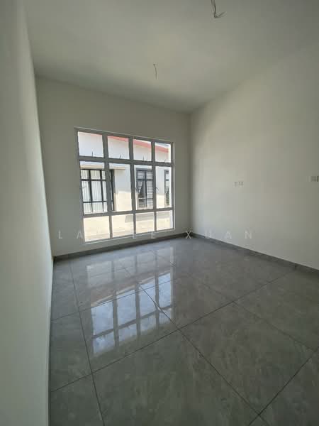 Semi-Detached House for Sale in Batu Pahat (Johor) - Lau Ee Xuan - PropertyGuru.com.my