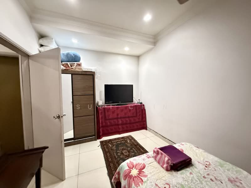 Semi-Detached House for Sale in Taman Desa (Kuala Lumpur) - Suli Chin - Bedroom - PropertyGuru.com.my