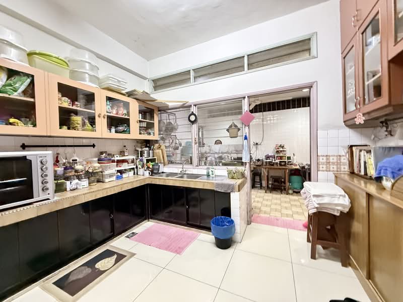 Semi-Detached House for Sale in Taman Desa (Kuala Lumpur) - Suli Chin - Kitchen - PropertyGuru.com.my