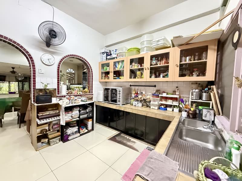 Semi-Detached House for Sale in Taman Desa (Kuala Lumpur) - Suli Chin - Kitchen - PropertyGuru.com.my