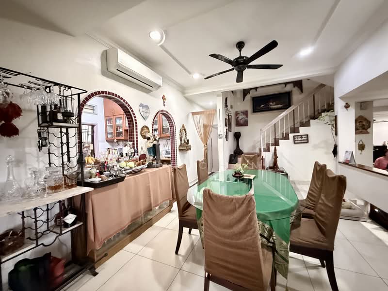 Semi-Detached House for Sale in Taman Desa (Kuala Lumpur) - Suli Chin - Dining Room - PropertyGuru.com.my