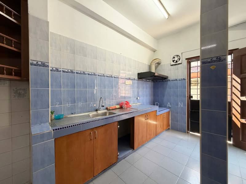 Rumah Teres 2 Tingkat untuk Dijual di Wangsa Melawati (Wangsa Maju) - Zuraidah Dan - Kitchen - PropertyGuru.com.my