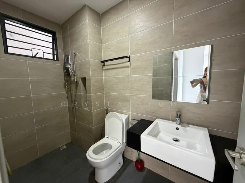 Kondominium untuk Disewa di Legend Heights - Crystal Lum - Bathroom - PropertyGuru.com.my