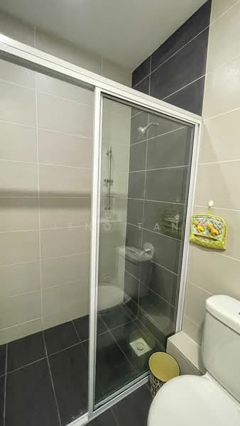 Pangsapuri untuk Disewa di HK Square Apartment - Jeno Tan - Bathroom - PropertyGuru.com.my