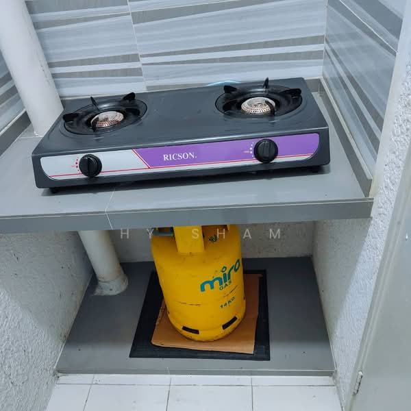 Service Residence for Rent at Suite Enesta - HY Sham - Kitchen - PropertyGuru.com.my