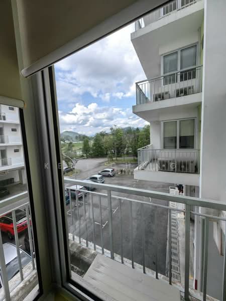 Pangsapuri untuk Dijual di Univillage - Kent Chong - Balcony - PropertyGuru.com.my