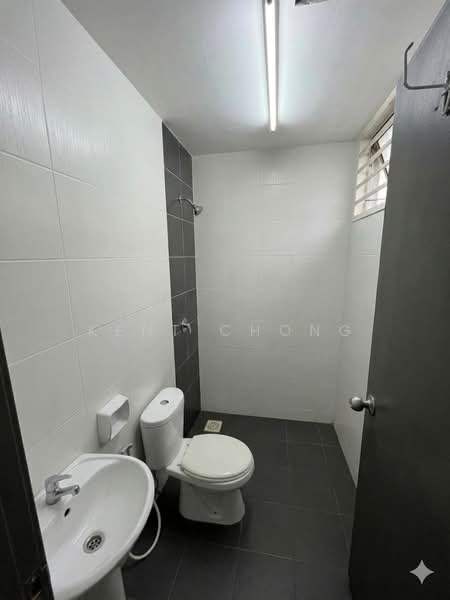 Rumah Bandar untuk Dijual di Semenyih (Selangor) - Kent Chong - Bathroom - PropertyGuru.com.my
