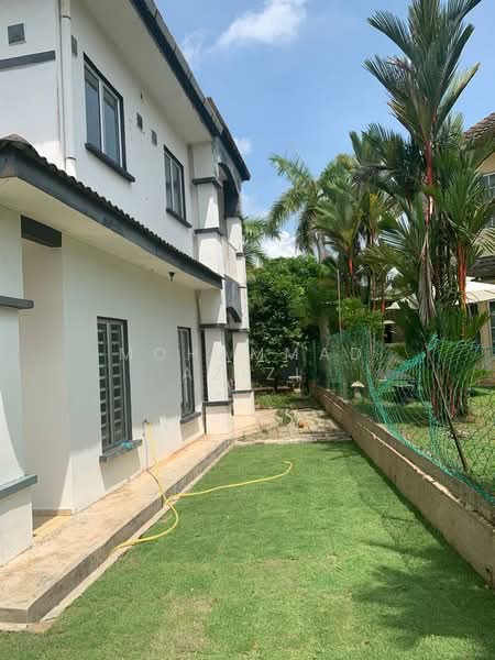 Semi-Detached House for Sale in Bukit Istana (Kuantan) - Mohammad Azizi - PropertyGuru.com.my
