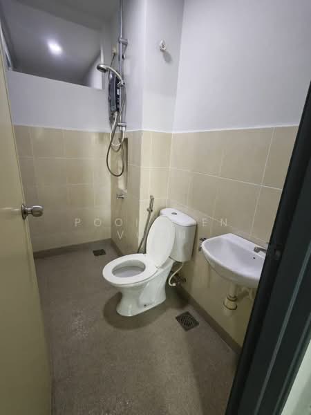 Apartment for Rent at Molek Ria - Pooi Leen Voon - Bathroom - PropertyGuru.com.my