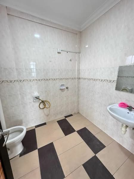 2-storey Terraced House for Sale in Kulai (Johor) - Stefan Yu - Bathroom - PropertyGuru.com.my