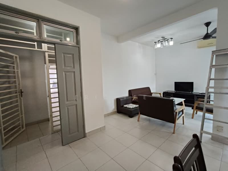 Servis Apartment untuk Disewa di Tebrau City Residences - Eric Tee - Living Room - PropertyGuru.com.my