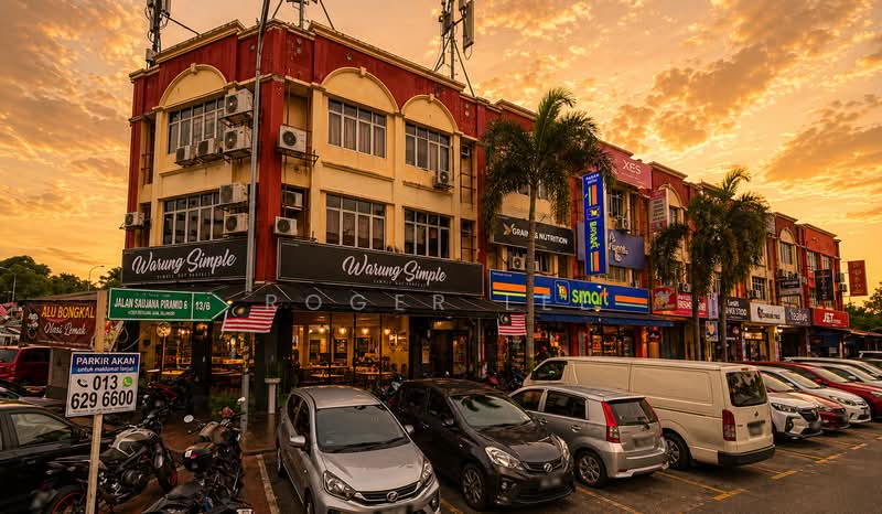 Untuk Dijual - Corner Seksyen 13 @ Shah Alam for Sale | High Traffic and Visibility