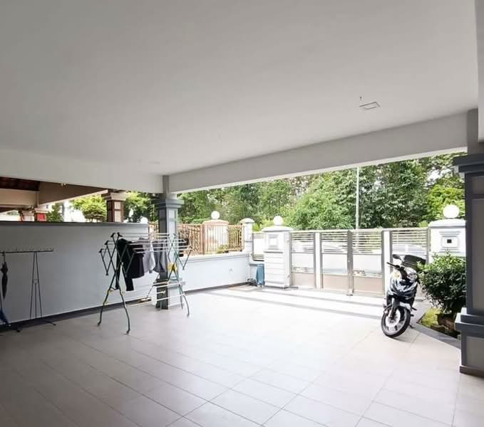 2-storey Terraced House for Sale in Taman Pelangi Indah (Ulu Tiram) - Eric Tee - Exterior - PropertyGuru.com.my