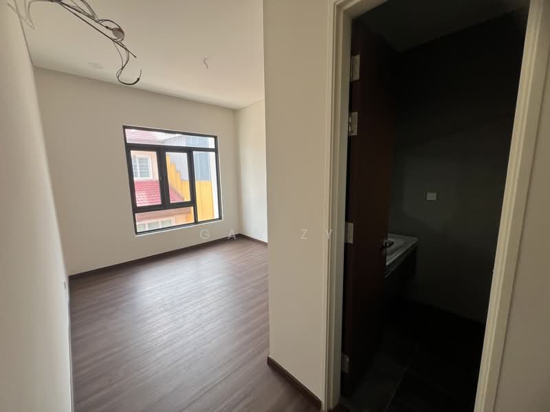 Rumah Teres 3 Tingkat untuk Dijual di KL City Centre (Kuala Lumpur) - GAN ZY - PropertyGuru.com.my