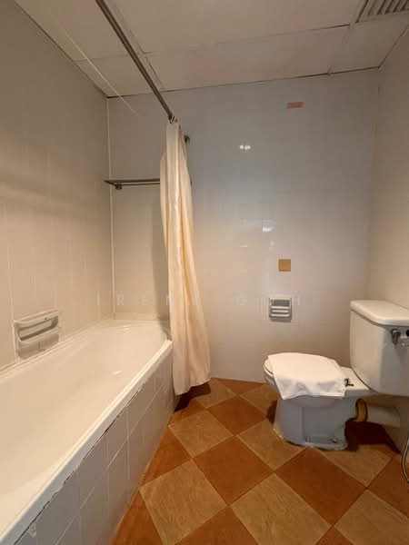 Kondominium untuk Disewa di Villa Ria - Irene Goh - Bathroom - PropertyGuru.com.my