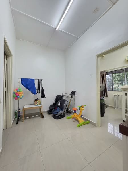 Rumah Teres 1.5 Tingkat untuk Dijual di BANDAR PUCHONG JAYA (Puchong) - Frank Low - PropertyGuru.com.my