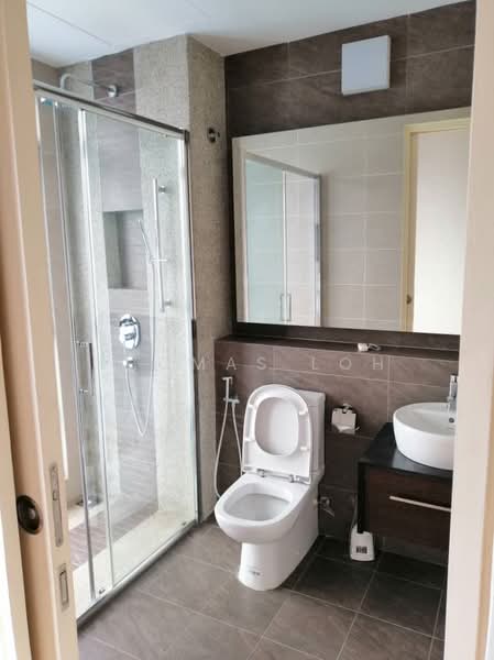 Servis Apartment untuk Disewa di Isola - Thomas Loh - Bathroom - PropertyGuru.com.my