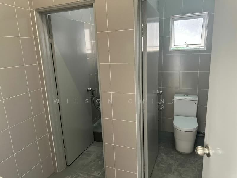 Gudang untuk Disewa di West Port (Pelabuhan Barat) (Port Klang (Pelabuhan Klang)) - Wilson Ching - Bathroom - PropertyGuru.com.my