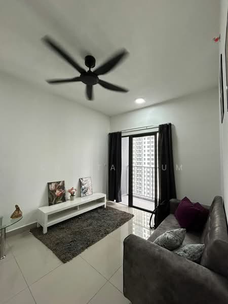 Servis Apartment untuk Disewa di M Luna - Crystal Lum - Living Room - PropertyGuru.com.my