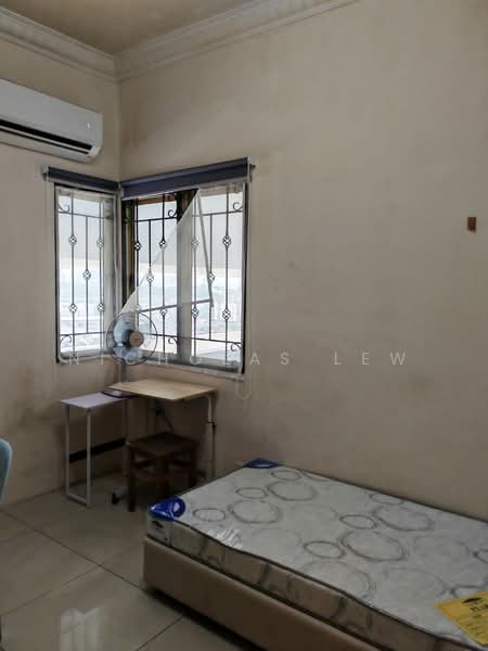 Kondominium untuk Disewa di East Lake Residence - Nicholas Lew - Bedroom - PropertyGuru.com.my