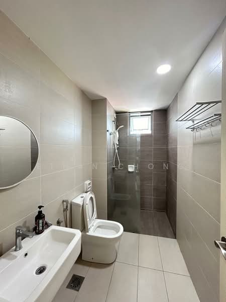Servis Apartment untuk Disewa di Gravit8, Klang - Ethan Chong - Bathroom - PropertyGuru.com.my