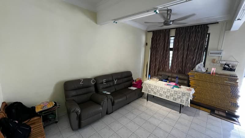 2-storey Terraced House for Sale in Taman Bersatu (Kulai) - Zoey Lee - Living Room - PropertyGuru.com.my