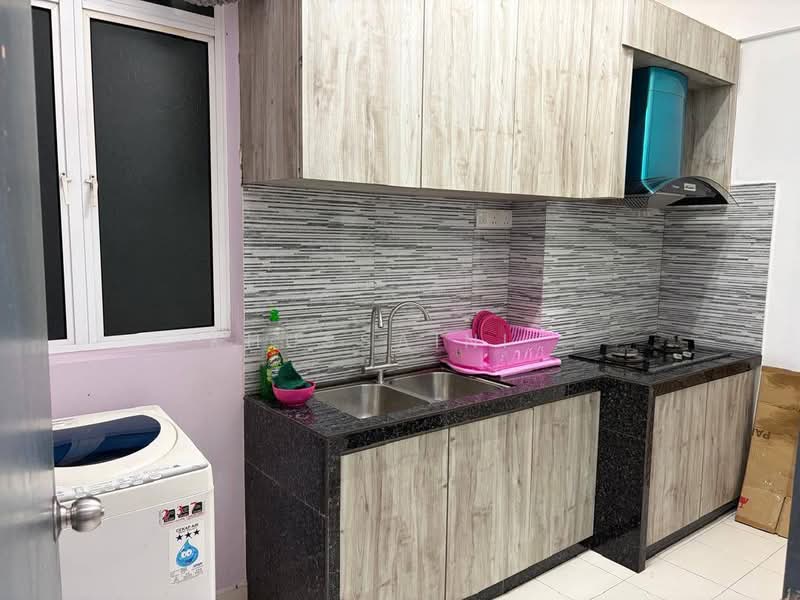 Condominium for Rent at Elit Heights @ Bayan City - Khussaini . - Kitchen - PropertyGuru.com.my