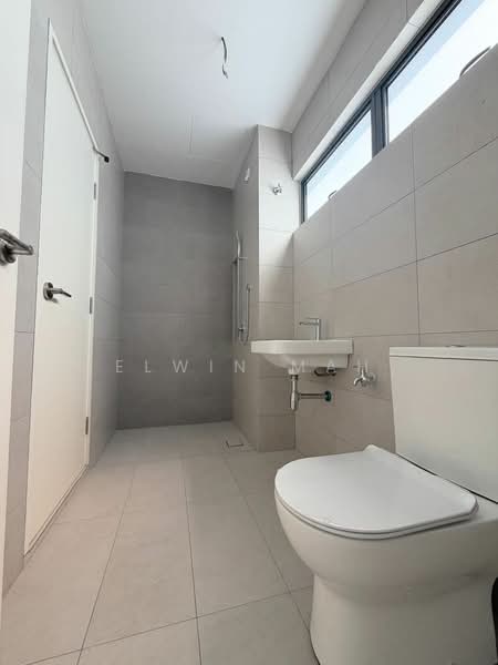 2-storey Terraced House for Sale in Kota Emerald (Rawang) - Elwin Mah - Bathroom - PropertyGuru.com.my
