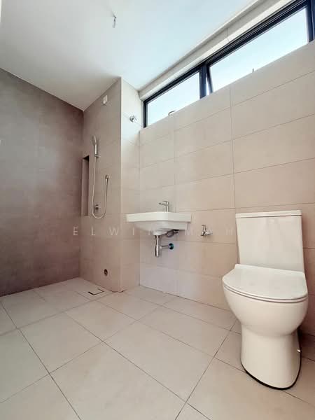2-storey Terraced House for Sale in Kota Emerald (Rawang) - Elwin Mah - Bathroom - PropertyGuru.com.my