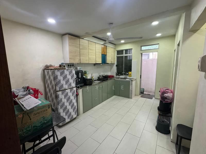 Rumah Teres 2 Tingkat untuk Dijual di Johor Bahru (Johor) - Zoey Lee - Kitchen - PropertyGuru.com.my