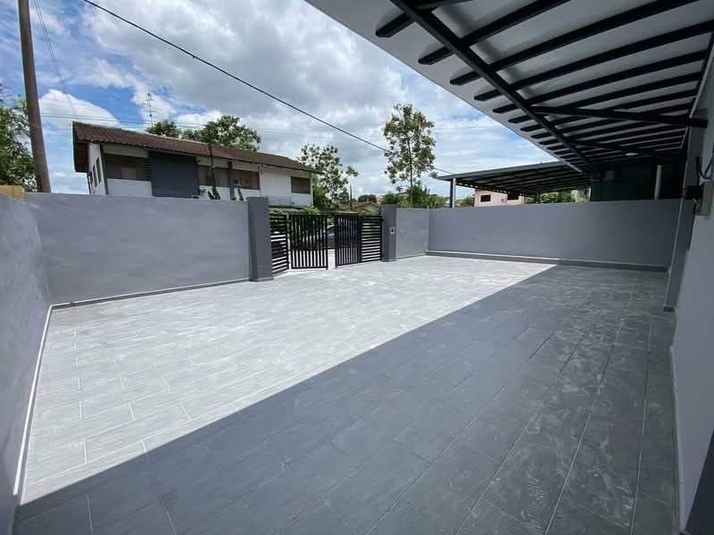 Semi-Detached House for Sale in Taman Majidee (Johor Bahru) - Eva Siow - Exterior - PropertyGuru.com.my