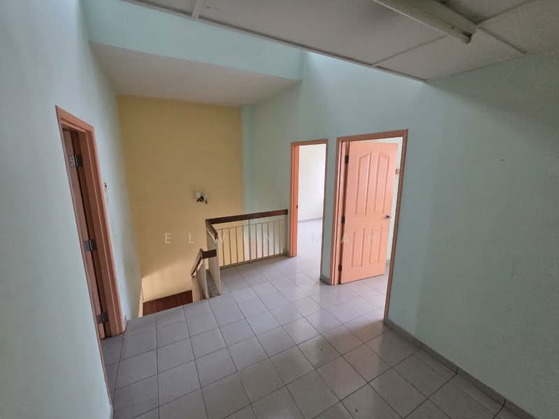 2-storey Terraced House for Sale in Bukit Beruntung (Serendah) - Elwin Mah - Interior - PropertyGuru.com.my