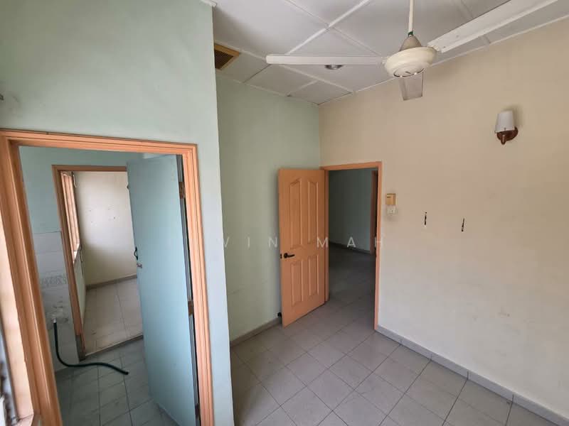 2-storey Terraced House for Sale in Bukit Beruntung (Serendah) - Elwin Mah - Interior - PropertyGuru.com.my