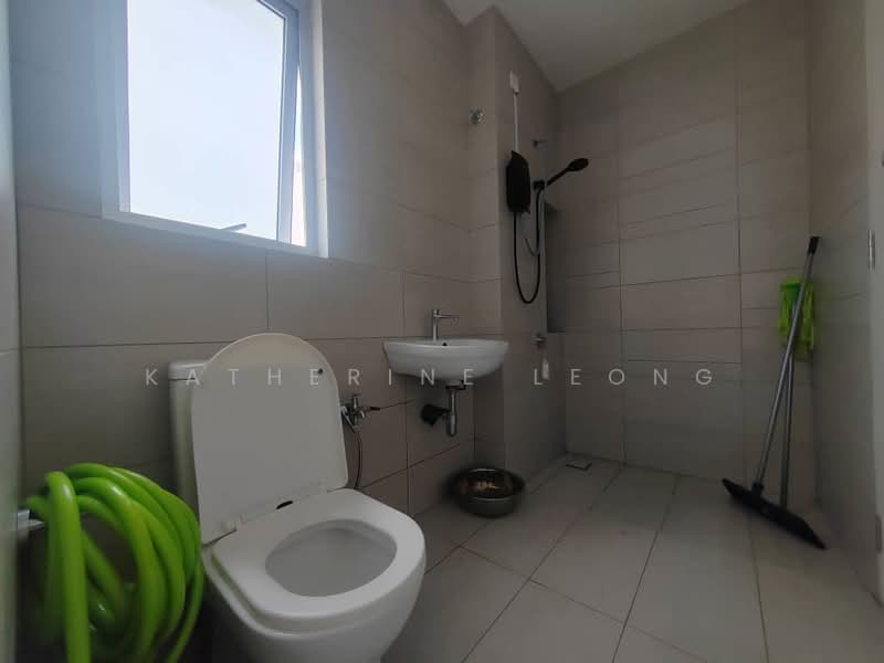 Terraced House for Rent in Kota Emerald (Rawang) - Katherine Leong - Bathroom - PropertyGuru.com.my
