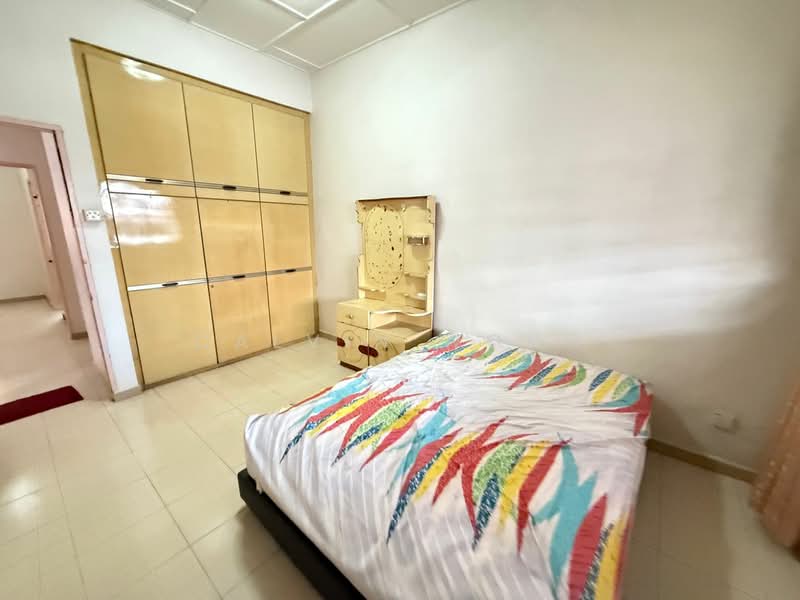Rumah Teres 2 Tingkat untuk Dijual di Taman Pelangi (Johor Bahru) - Calvin Wong - Bedroom - PropertyGuru.com.my